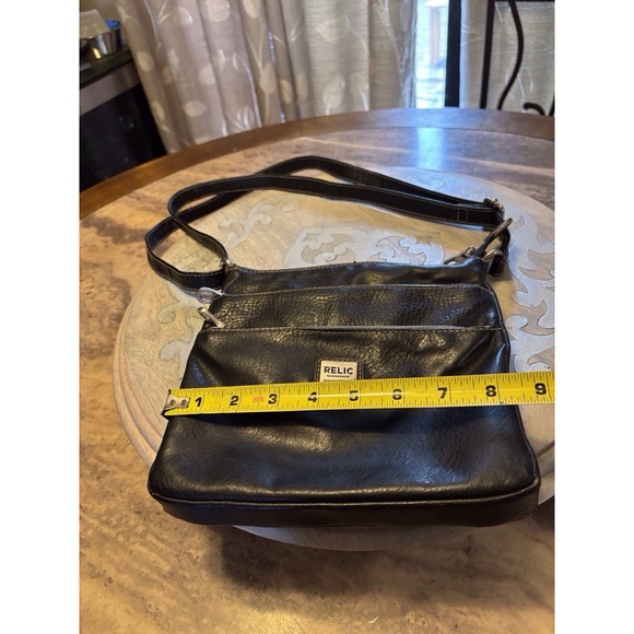 RELIC by Fossil Black Crossbody Bag Shoulder Bag 3 Zippered Compartments - Picture 3 of 8